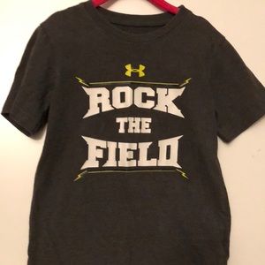 Under Armour boys Tee shirt